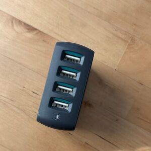 Black USB Hub with Four Ports